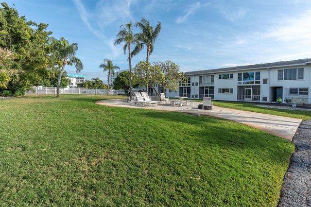 3717 46TH AVENUE S 6, St Petersburg, FL 33711