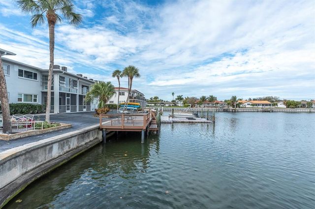 3717 46TH AVENUE S 6, St Petersburg, FL 33711