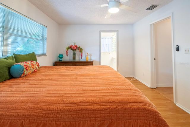 13840 94TH AVENUE, Seminole, FL 33776