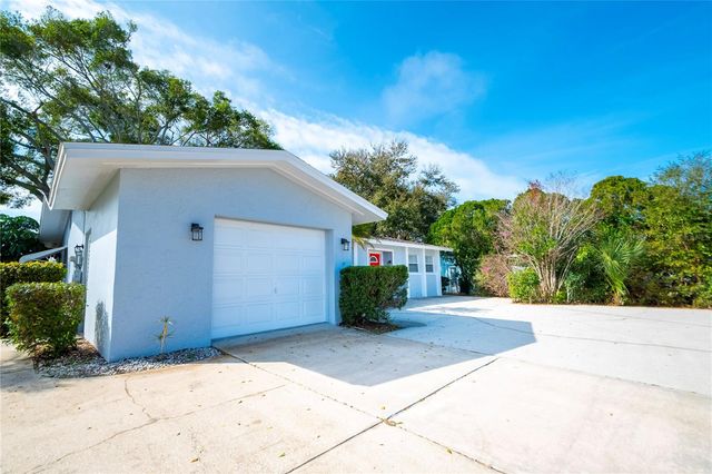 13840 94TH AVENUE, Seminole, FL 33776