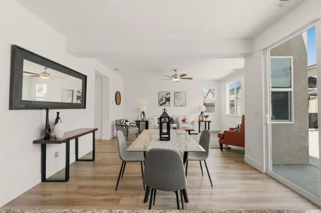 1207 Walker Peak Way, Hollister, CA 95023