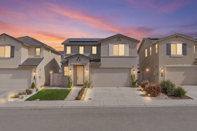 1207 Walker Peak Way, Hollister, CA 95023