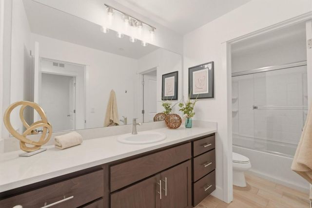 1207 Walker Peak Way, Hollister, CA 95023