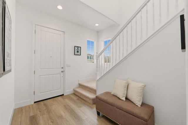 1207 Walker Peak Way, Hollister, CA 95023