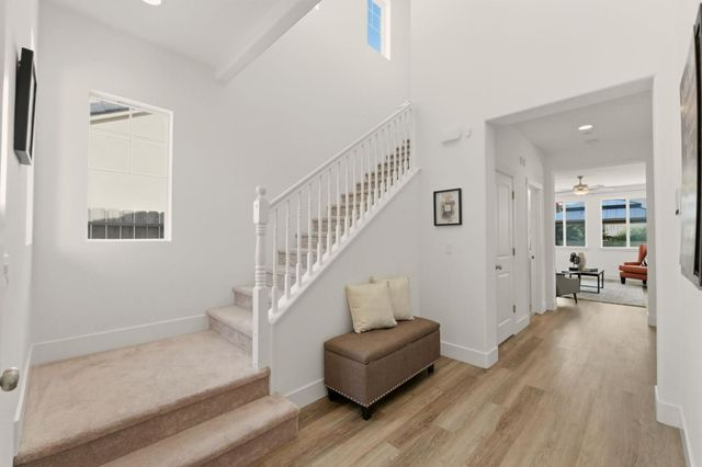 1207 Walker Peak Way, Hollister, CA 95023