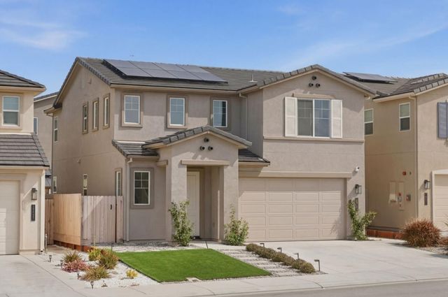 1207 Walker Peak Way, Hollister, CA 95023