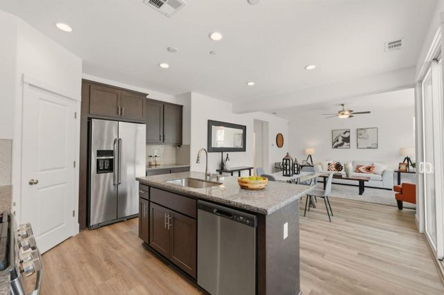 1207 Walker Peak Way, Hollister, CA 95023