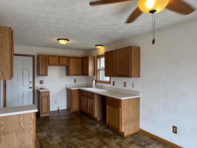 2655 Jerry Thomas Parkway, Beloit, WI 53511