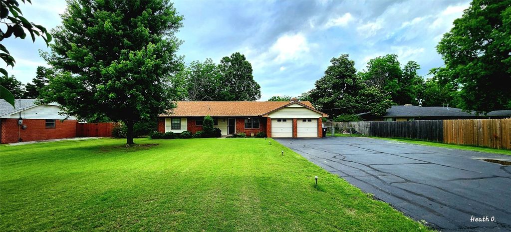 4909 N Council Road, Bethany, OK 73008
