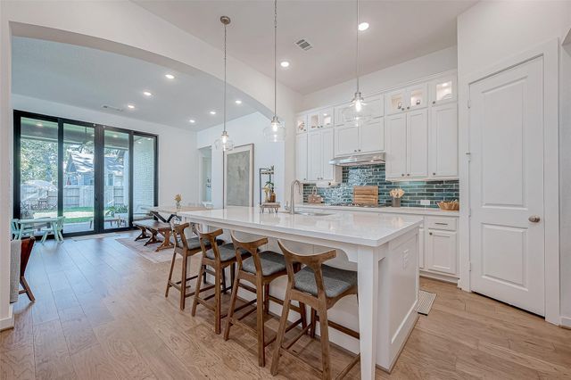 111 Liatris Court, Conroe, TX 77304