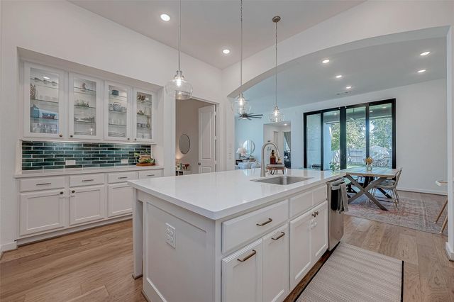 111 Liatris Court, Conroe, TX 77304