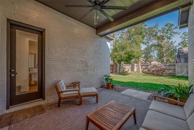 111 Liatris Court, Conroe, TX 77304