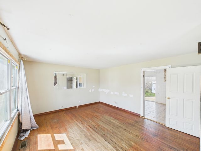 426 Norton Avenue, Glendale Heights, IL 60139
