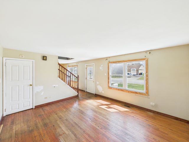 426 Norton Avenue, Glendale Heights, IL 60139