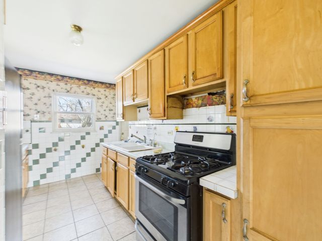 426 Norton Avenue, Glendale Heights, IL 60139