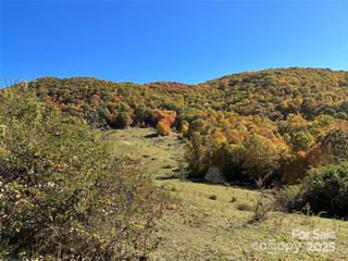 5 Hidden Valley Road, Clyde, NC 28721