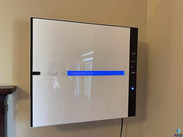 201 Emmett Trl Trail, Harrisburg, SD 57032