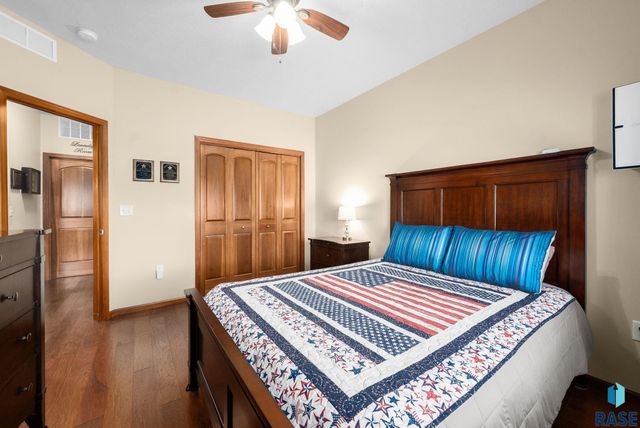 201 Emmett Trl Trail, Harrisburg, SD 57032