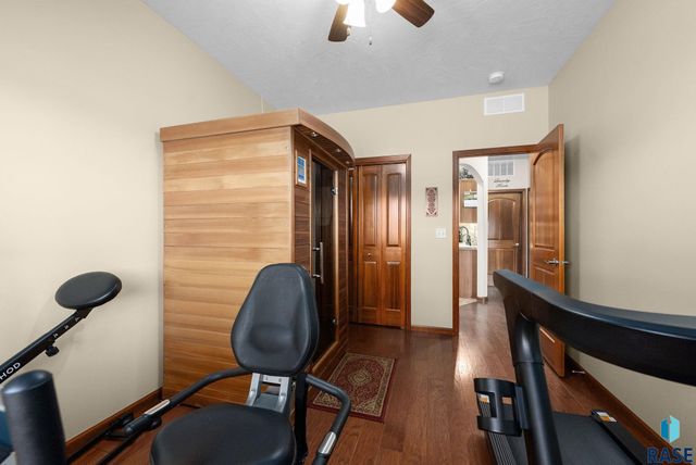 201 Emmett Trl Trail, Harrisburg, SD 57032