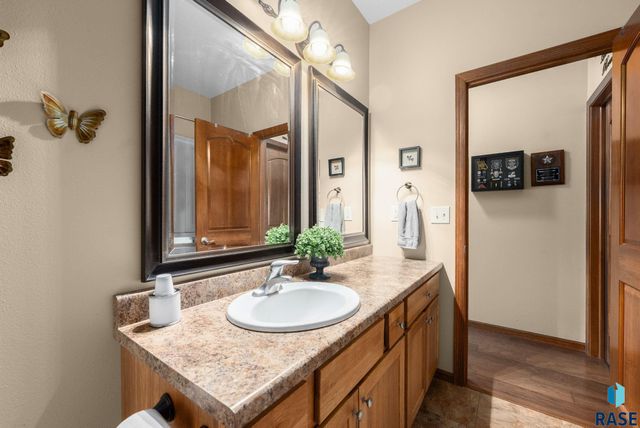 201 Emmett Trl Trail, Harrisburg, SD 57032