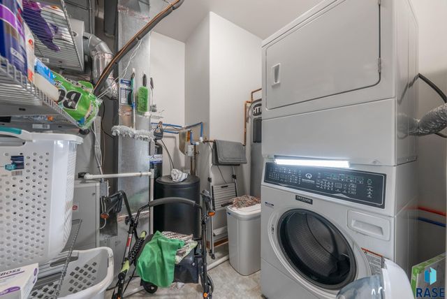 201 Emmett Trl Trail, Harrisburg, SD 57032