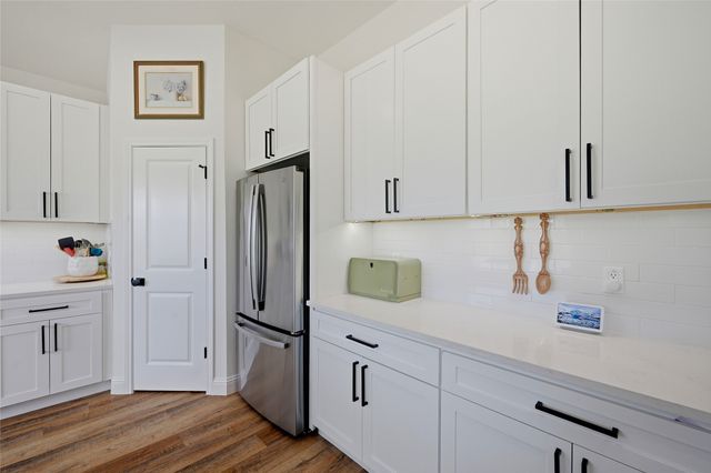310 N Water Street, Savoy, TX 75479