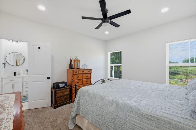 310 N Water Street, Savoy, TX 75479