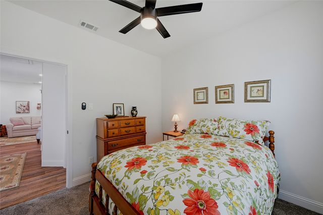 310 N Water Street, Savoy, TX 75479