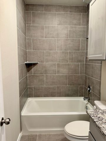 723 E 17th Street, Wolfforth, TX 79382
