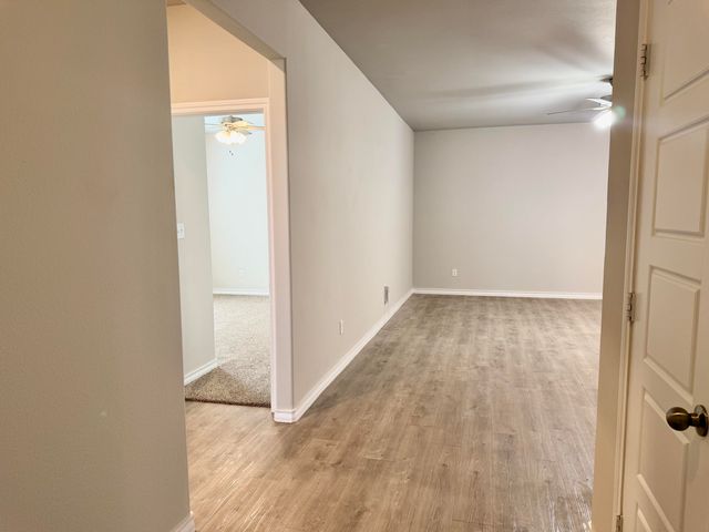 723 E 17th Street, Wolfforth, TX 79382