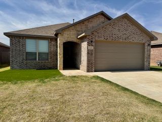 723 E 17th Street, Wolfforth, TX 79382