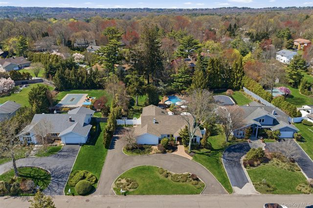 21 Kristi Drive, Muttontown, NY 11753