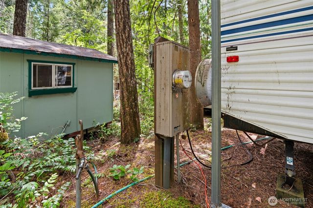 20 N Mount Jupiter Court, Hoodsport, WA 98548