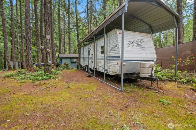 20 N Mount Jupiter Court, Hoodsport, WA 98548