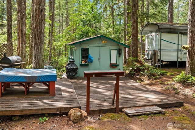 20 N Mount Jupiter Court, Hoodsport, WA 98548