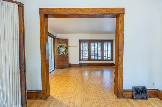 148 Wilder Street N, Saint Paul, MN 55104