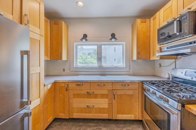 148 Wilder Street N, Saint Paul, MN 55104