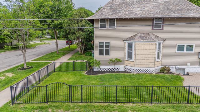 148 Wilder Street N, Saint Paul, MN 55104
