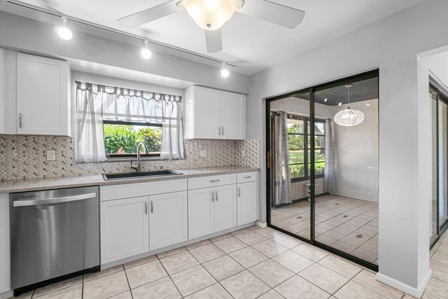 9945 PAPAYA TREE Trail B, Boynton Beach, FL 33436