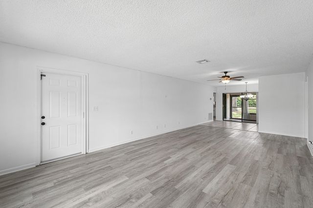 9945 PAPAYA TREE Trail B, Boynton Beach, FL 33436