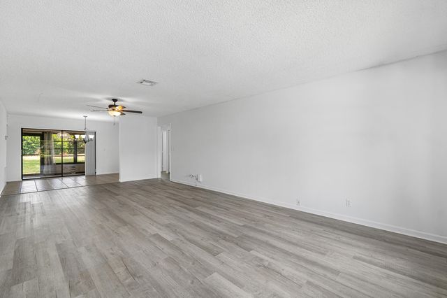 9945 PAPAYA TREE Trail B, Boynton Beach, FL 33436