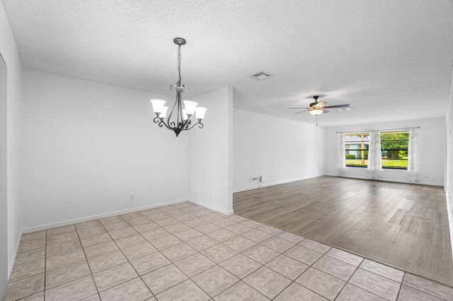 9945 PAPAYA TREE Trail B, Boynton Beach, FL 33436