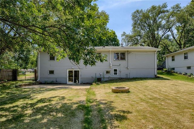 12116 W 63rd Terrace, Shawnee, KS 66216