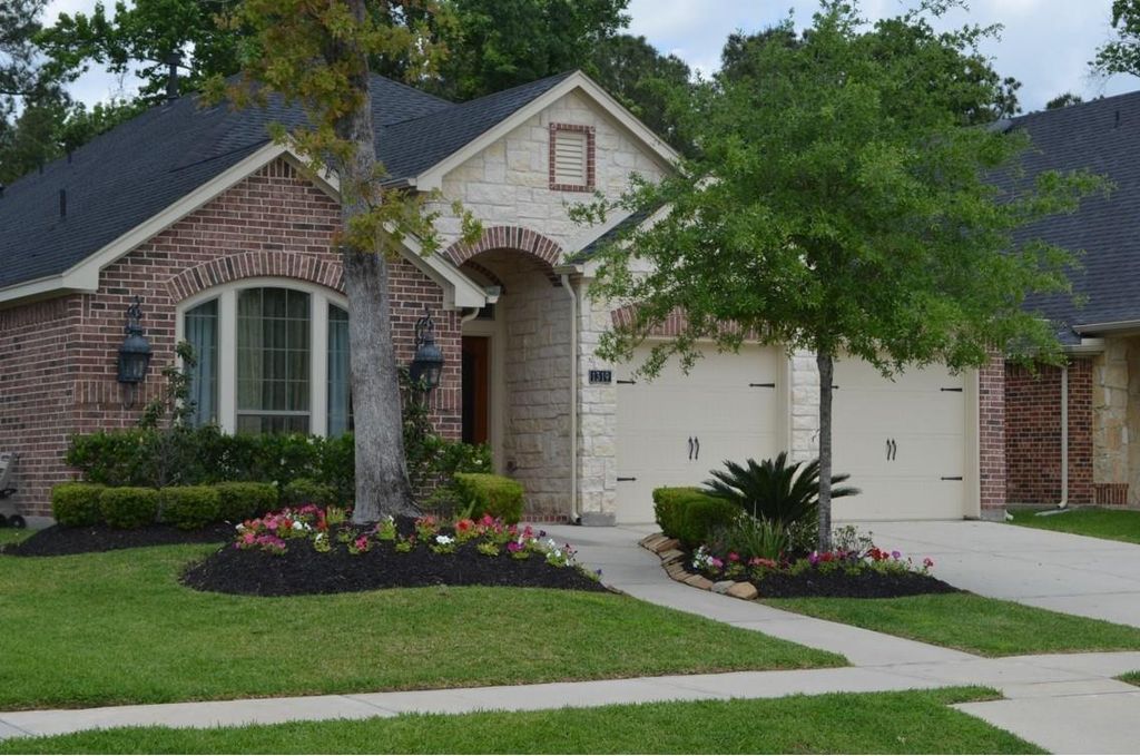 1319 Eden Meadows Drive, Spring, TX 77386