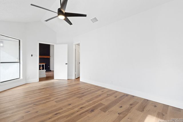 3042 Wood Cir, San Antonio, TX 78251