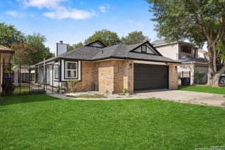 3042 Wood Cir, San Antonio, TX 78251