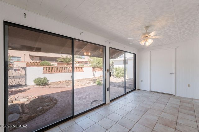 55 N Los Pinos, Green Valley, AZ 85614