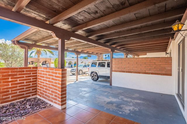 55 N Los Pinos, Green Valley, AZ 85614