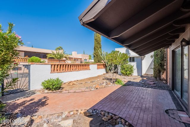 55 N Los Pinos, Green Valley, AZ 85614