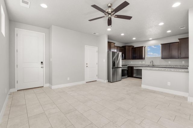 10 Northern Boulevard NE, Rio Rancho, NM 87124